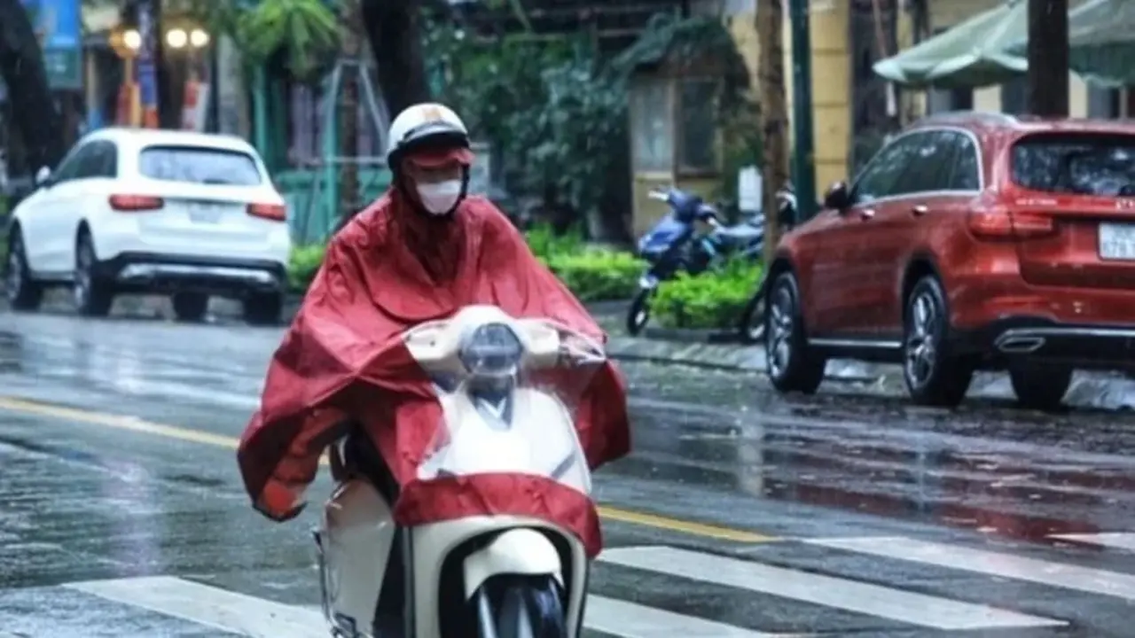 تباين جوي حاد بين عواصف رعدية في الشمال وموجة حر جنوب البلاد